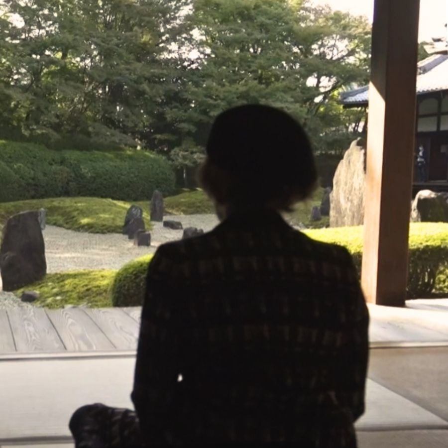 Sarah Brayer meditating